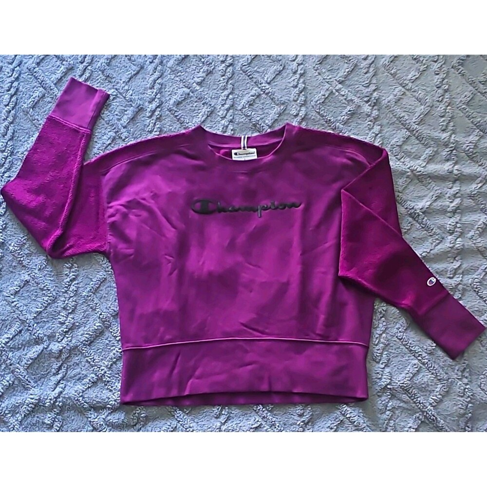 Champion Women’s Logo Crewneck Pullover Sweatshirt Purple Size S Long Sleeve